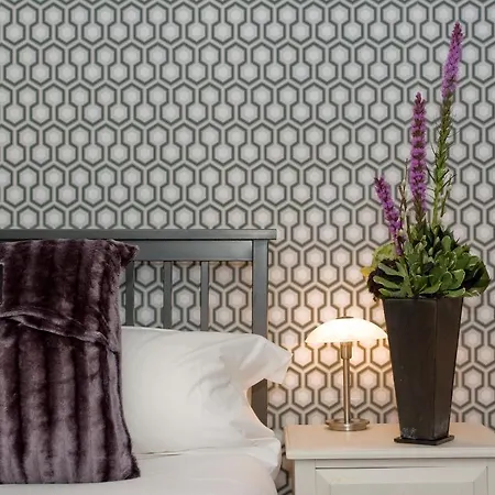 The Bijou Guest house
