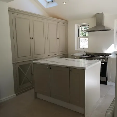 בית הארחה The Bijou