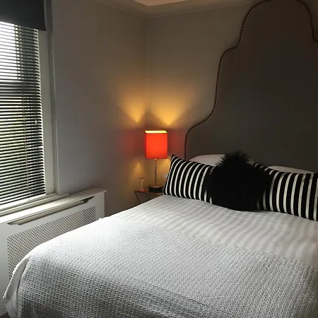 The Bijou 哈罗盖特