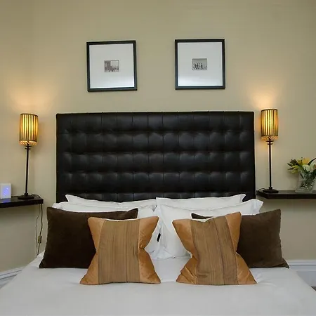 The Bijou 招待所 5*