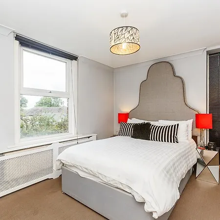 The Bijou 5* 哈罗盖特