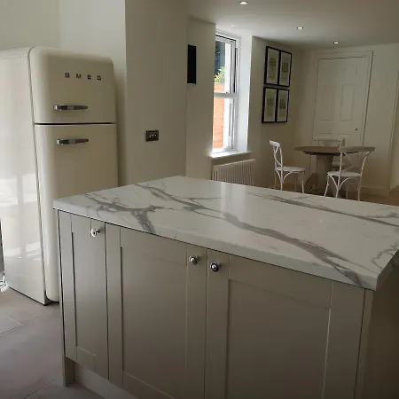 The Bijou 招待所 哈罗盖特